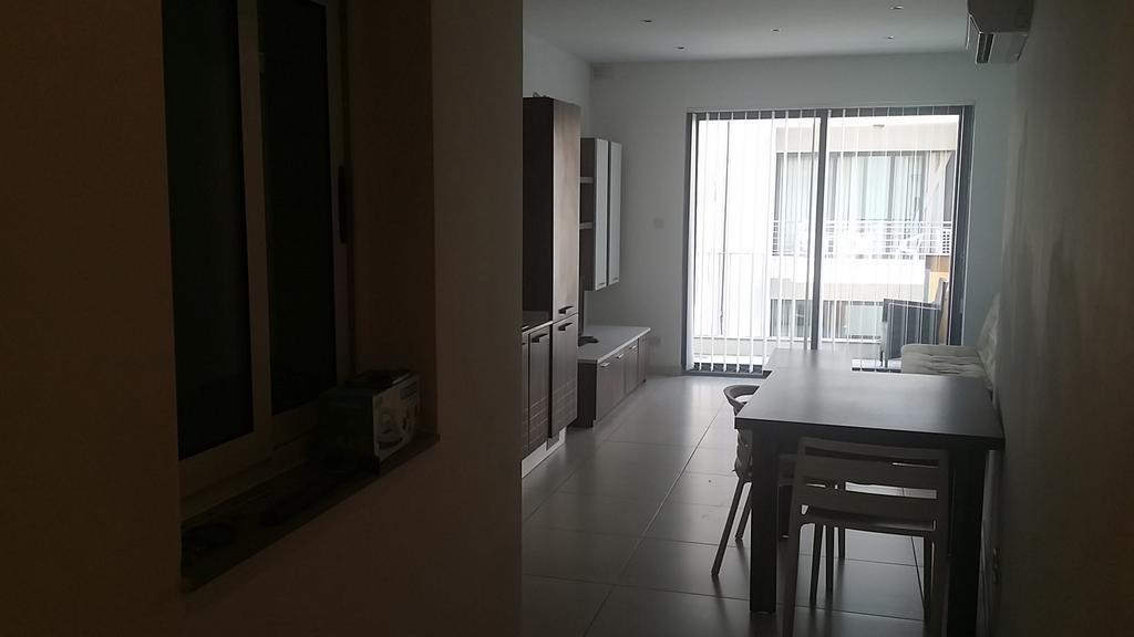 Paceville Montecarlo Apartments Saint Julian's Bilik gambar
